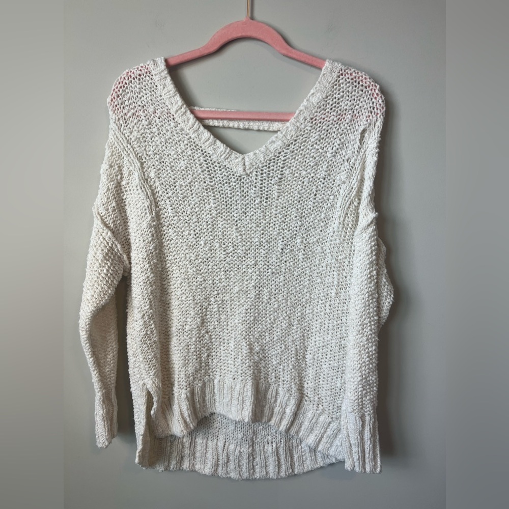 Hollister Cream V‑Neck Open Knit Sweater